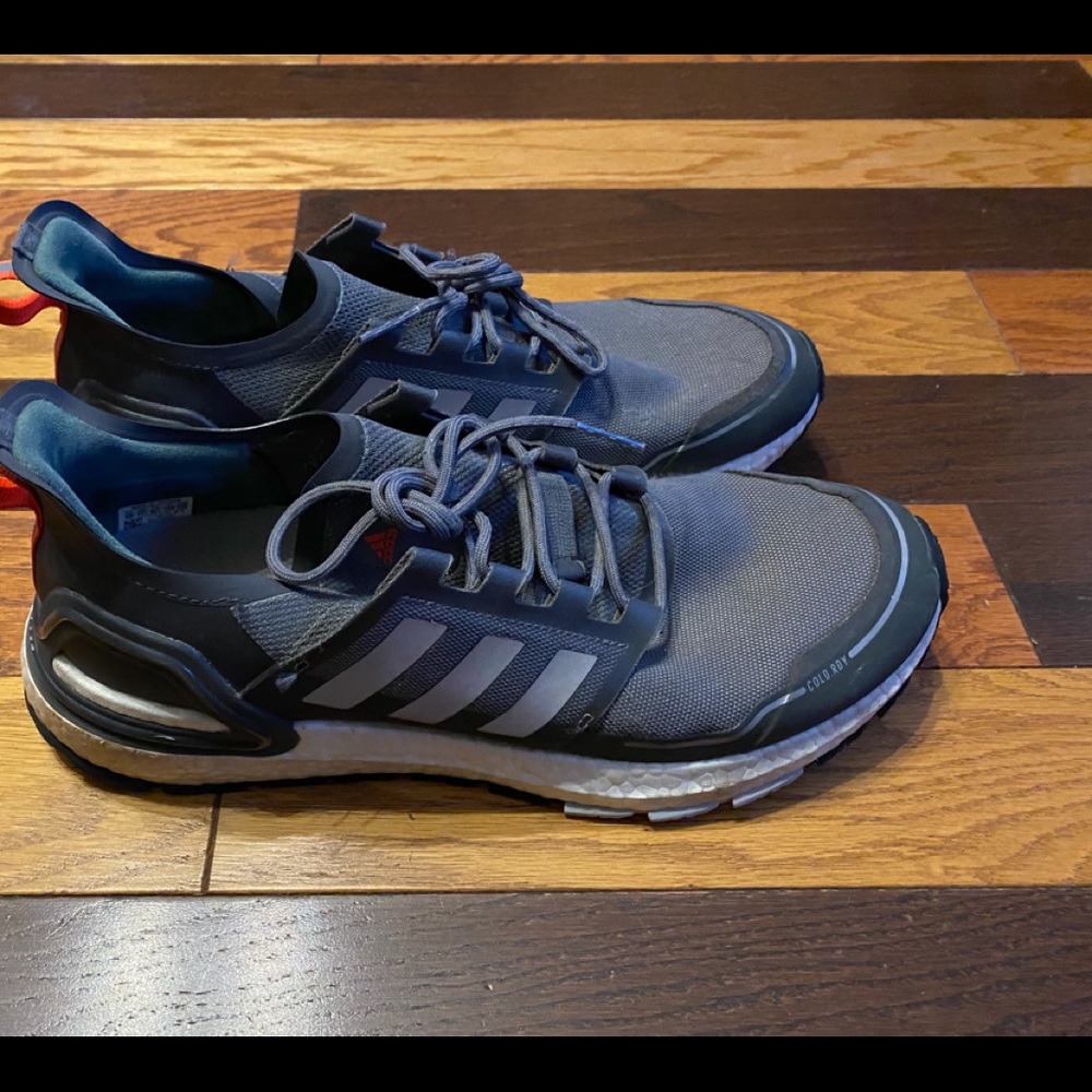 Adidas PYV 702001 gray running/workout shoes good condition used inside only